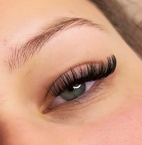 Beautiful lash extensions by TN Lashes & Beauty Gold Coast
